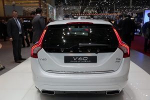 Volvo_V60_plug_in_hybrid-back
